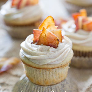 French Toast Cupcakes, Maple Frosting, Bacon, cinnamon, recipe, baking, blog, daily