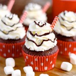 Hot Chocolate Cupcakes, Whipped Cream, Frosting, cake mix, chocolate, cupcakes, easy, recipe, baking, cupcake recipe