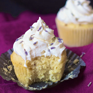 Lavender Lemonade Cupcakes {Vegan}