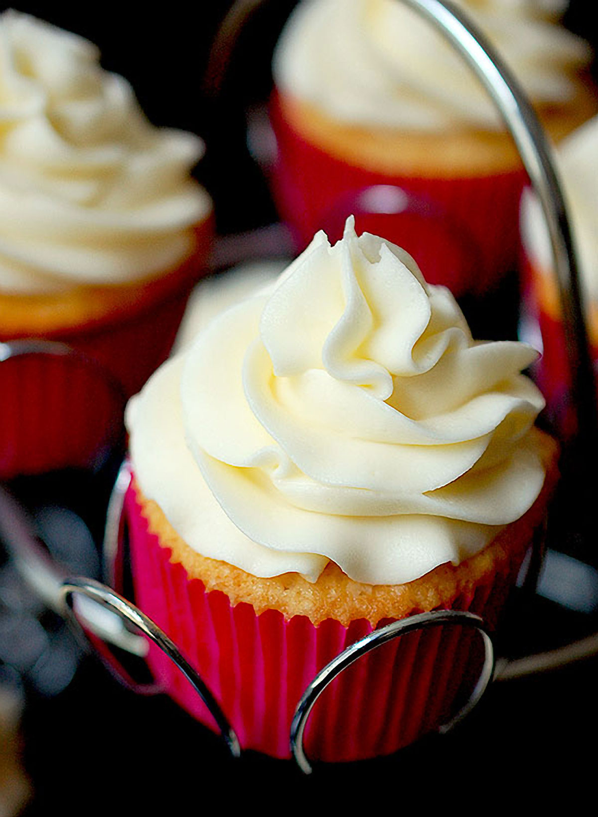 Perfect Vanilla Buttermilk Cupcakes