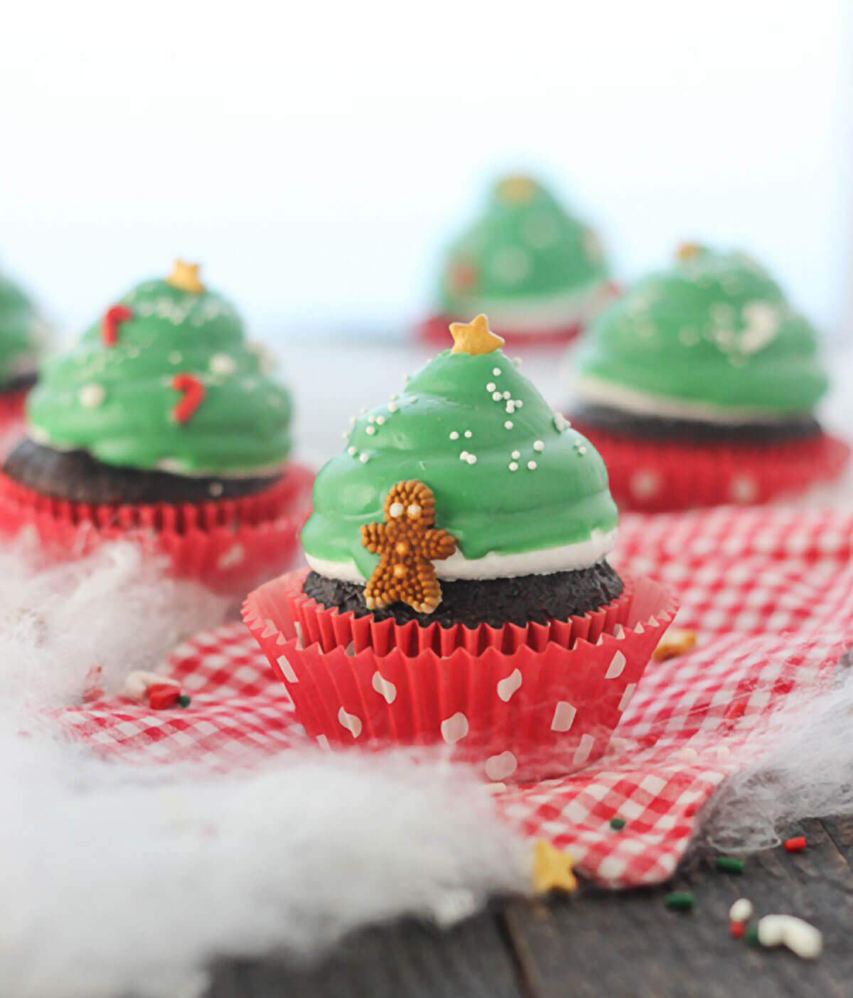Christmas Tree Hi Hat Cupcakes