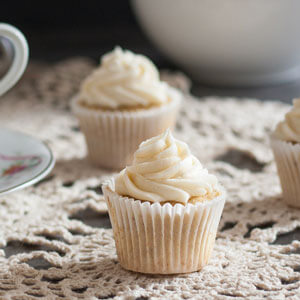 Earl Grey Cupcakes With Honey Buttercream Frosting